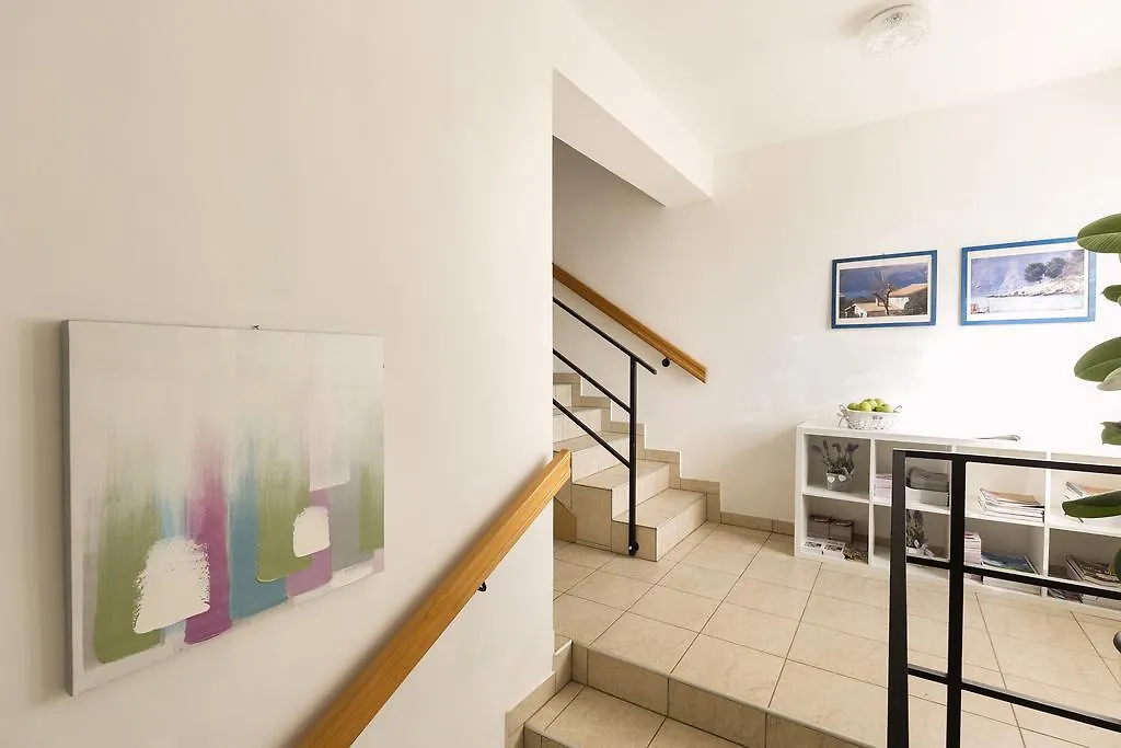 Apartments Renata Pinezici  0*, Pinezici (Krk)